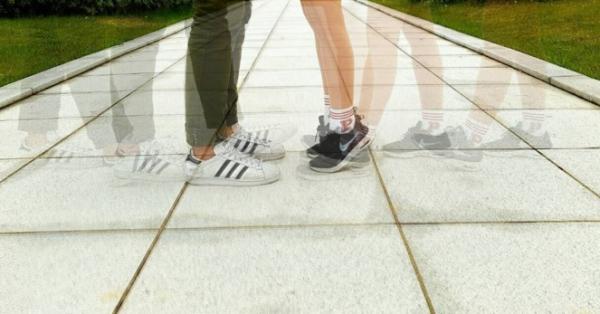 沒想過可以這樣拍! 韓國情侶9款創意生活照 第2款超搞笑!