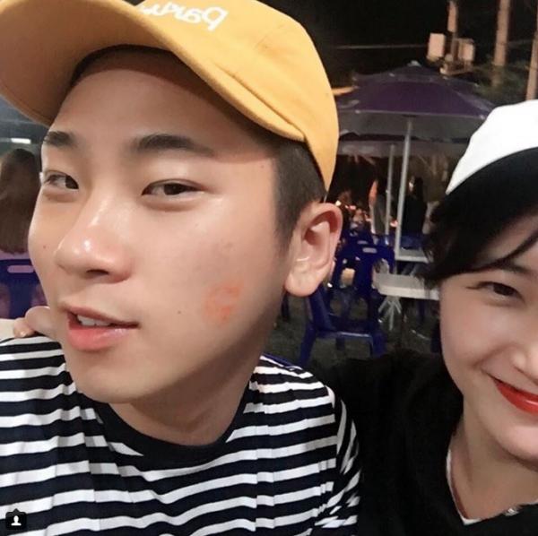 沒想過可以這樣拍! 韓國情侶9款創意生活照 第2款超搞笑!