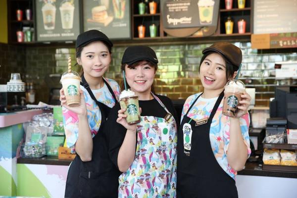 夏季限定！ 全球唯一彩色Starbucks於台北登場