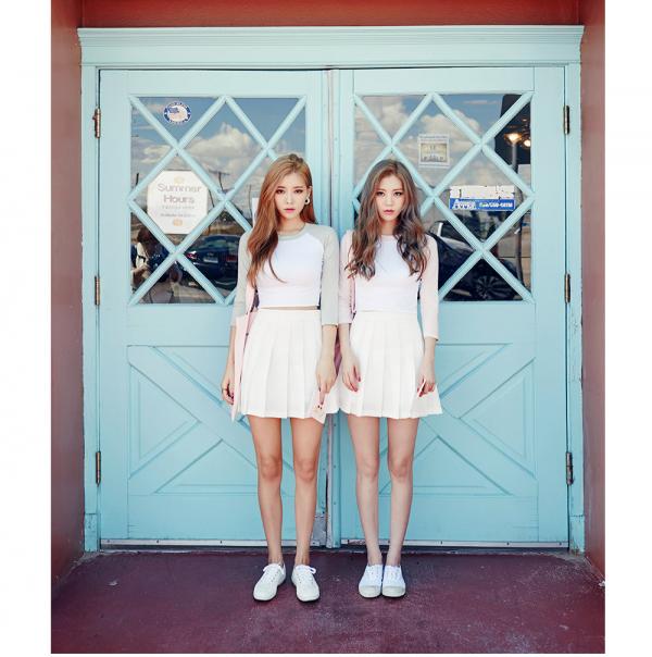 只有閨蜜才知道的默契！ 11款「姐妹裝」時尚穿搭小提案