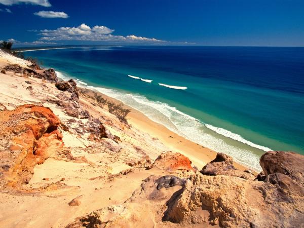 一嘗踏上彩虹的滋味! 全球最美10色沙灘