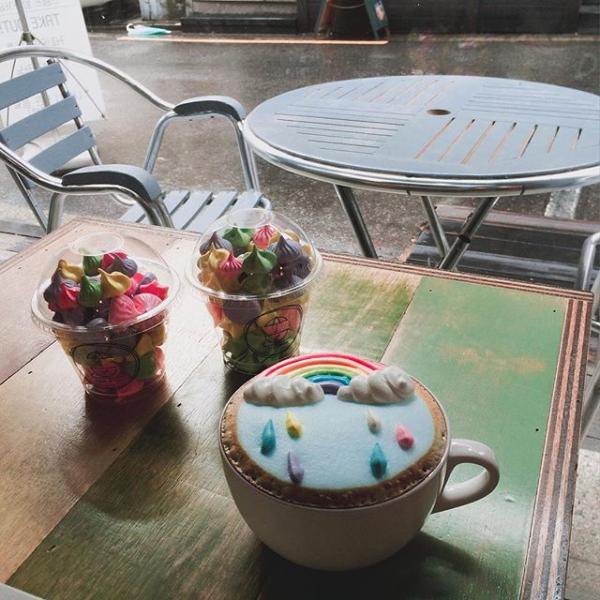 把彩虹吃落肚! 韓國Cafe 5大彩虹色系新品