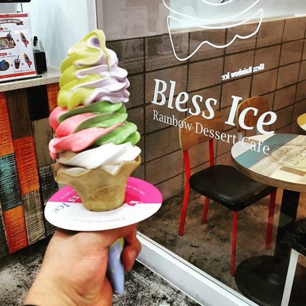 把彩虹吃落肚! 韓國Cafe 5大彩虹色系新品