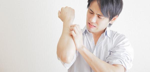 不再留有「一撻撻」! 日本網推介淡化暗瘡印、蚊蚋印精華油