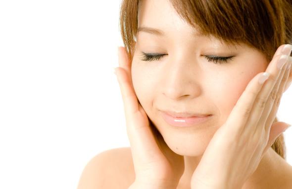 不再留有「一撻撻」! 日本網推介淡化暗瘡印、蚊蚋印精華油