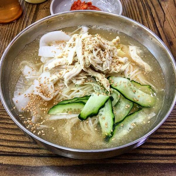 沒想到西瓜還可以這樣吃！ 韓國6大特色消暑冷麵