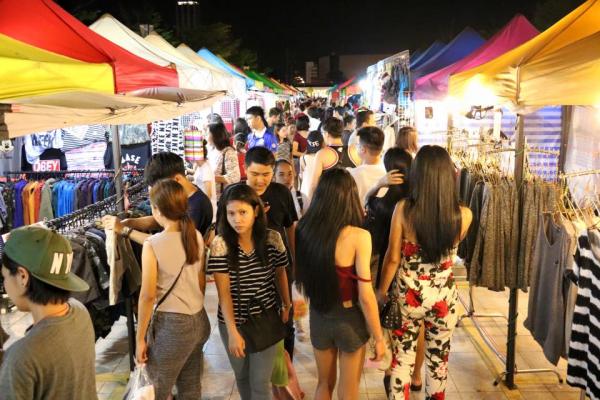 受歡迎程度直迫JJ Market！ 曼谷超大型夜市、過千個攤位