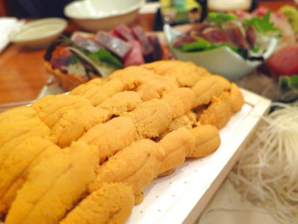 不需0就吃到12種刺身！ 東京超划算抵食日式料理店