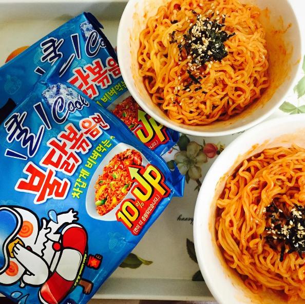 食完「辣到噴火」 韓國4款辣雞炒麵產品令你必試難忘！