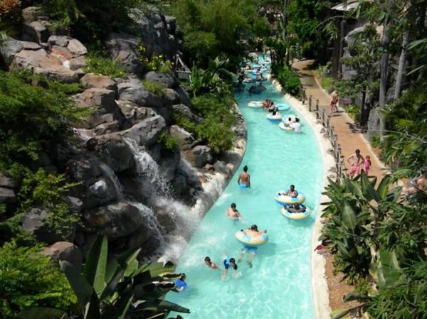 玩到不願走！ 世界10大最好玩水上樂園