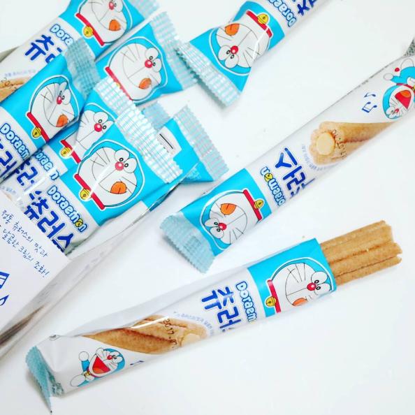 寶物就在這裡！ 韓國7-11新推外脆內軟多啦A夢Churros
