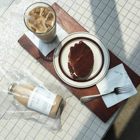 台灣奶茶文化已經傳到這裡？ 韓國質感玻璃樽裝「皇家奶茶」