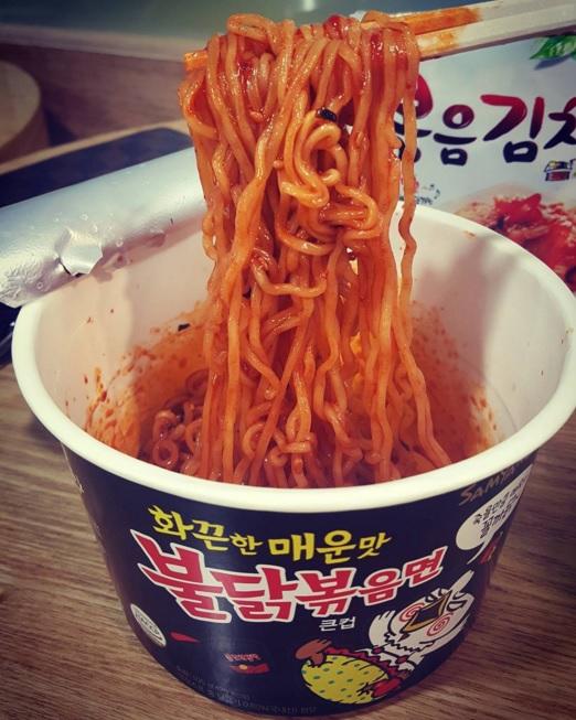 仲買「辛拉麵」已經Out喇！ 韓國人家中必備的7款公仔麵