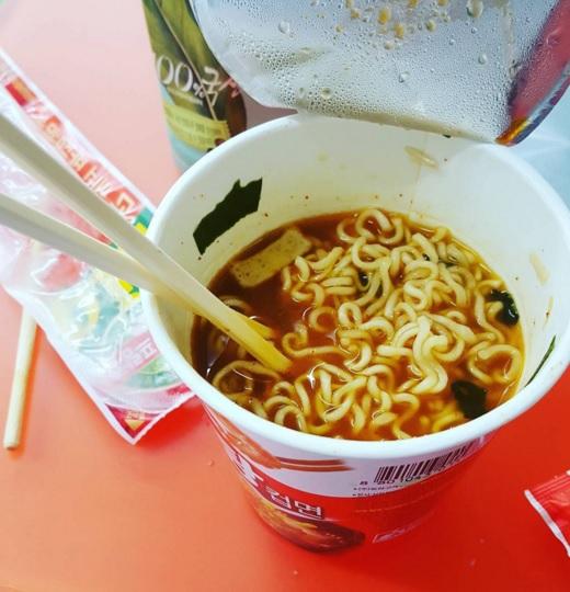 仲買「辛拉麵」已經Out喇！ 韓國人家中必備的7款公仔麵