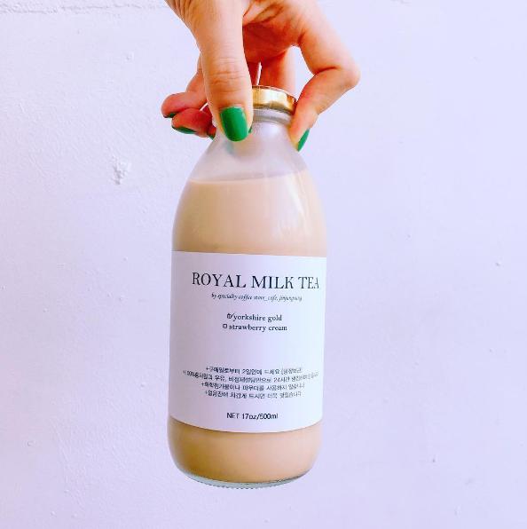 台灣奶茶文化已經傳到這裡？ 韓國質感玻璃樽裝「皇家奶茶」