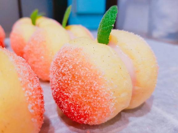 一口大小超過癮！ 韓國人氣仿真迷你水蜜桃包、水蜜桃批