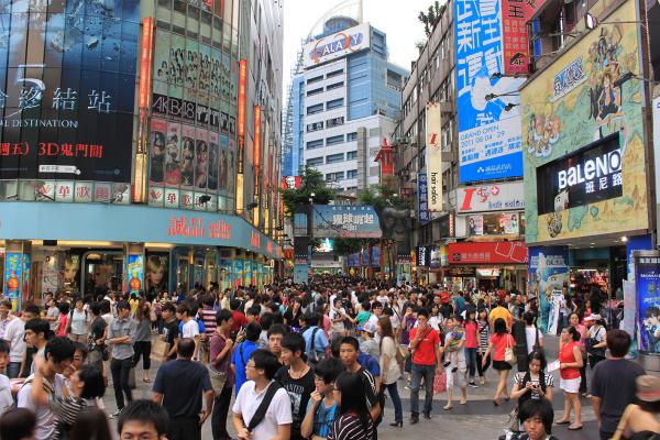 女生獨遊要小心！ 台北熱門遊客區現強迫推銷犯罪集團