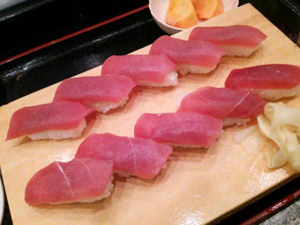 附送鮮味小海鮮丼！ 日本抵吃吞拿魚壽司放題