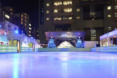 在燈飾下感受濃厚節日氣氛！ 日本5個冬季限定浪漫戶外溜冰場