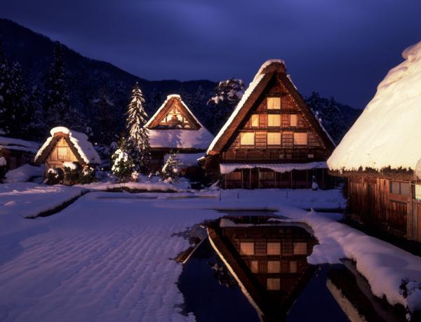 日本童話小鎮！每年限定6日 白川鄉瞬間變成聖誕老人村？
