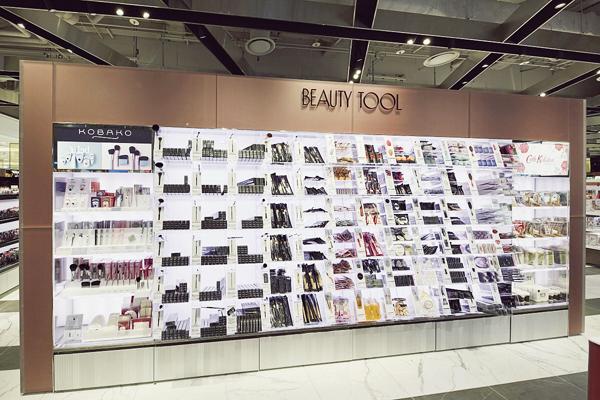 世界人氣化妝品 登錄新世界 Chicor