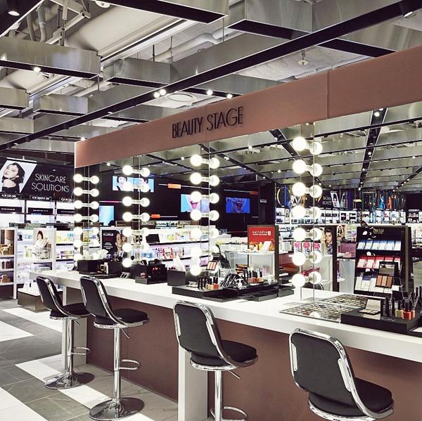 世界人氣化妝品 登錄新世界 Chicor