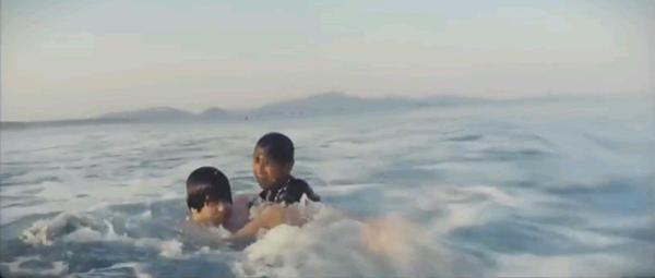 肥仔變身沙灘小子 推廣宮崎縣旅遊