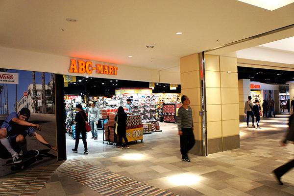 全台最大！台中最新 Outlet 食買玩瞓樣樣齊 