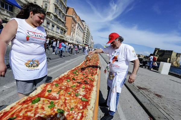 全世界最長 Pizza 打入健力士紀錄