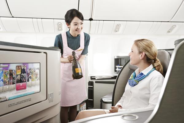 長榮航空獲選全球機艙最乾淨，令人搭得更放心。