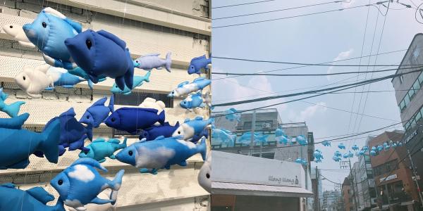 鬧市中的藍色魚群除了是打造人同藝術共存的空間，背後仲有深一層的意義，象徵現代人渴望從鬱悶的日常生活中逃出來的願望，也希望為人們忙碌的生活帶來變化，在侷促的城市中，看到一大群藍色的魚兒，可以放鬆心情，找