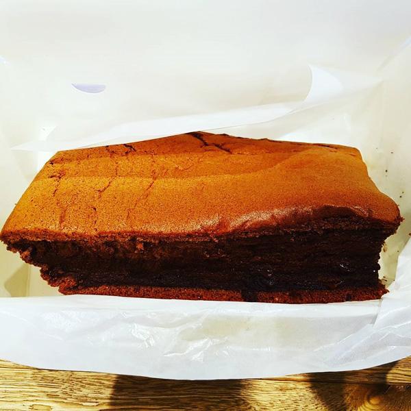 朱古力口味睇落味道好濃郁,仲有朱古力溶漿,減肥都係下次先喇。 朱古力口味 7,000 韓圜(約 48 港元)(圖:isaac_tost @IG) 首爾 搵食懶人包! 弘大 人氣 手工蛋糕 5 大選