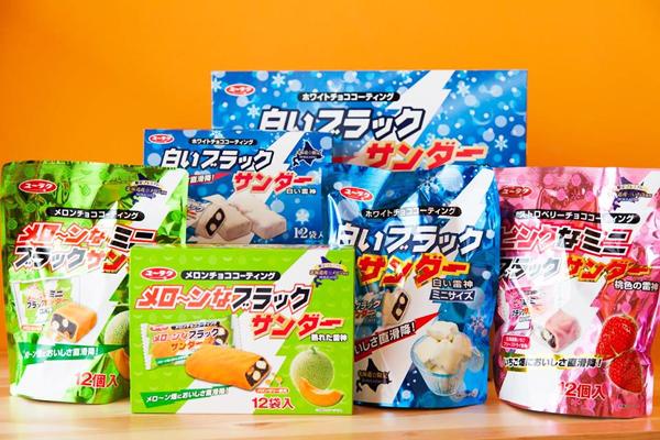 100% 使用北海道產的牛奶、草苺和蜜瓜製造，有蜜瓜味（左）、白巧克力味（中）和草苺味（右）。（圖片來源：kitakitchen.asahikawaHome@fb）