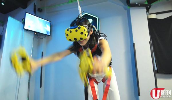 驚嚇及刺激的 VR 遊戲，愈驚愈要玩，而且大人小朋友都啱玩！Playdium VR 創辦人 Albert 指 ，VR 遊戲不一定打喪屍血腥遊戲，亦可以與運動結合，需要玩家體力及專注力。其中的高度推介，