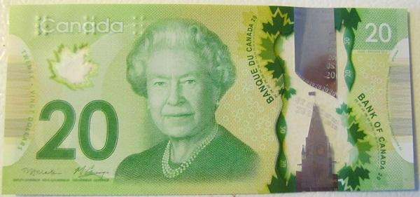 加拿大︰2011 年發行的 20 元鈔票，依然保留英女皇頭像，與前首相 John A Macdonald 、Wilfrid Laurier 等看齊。