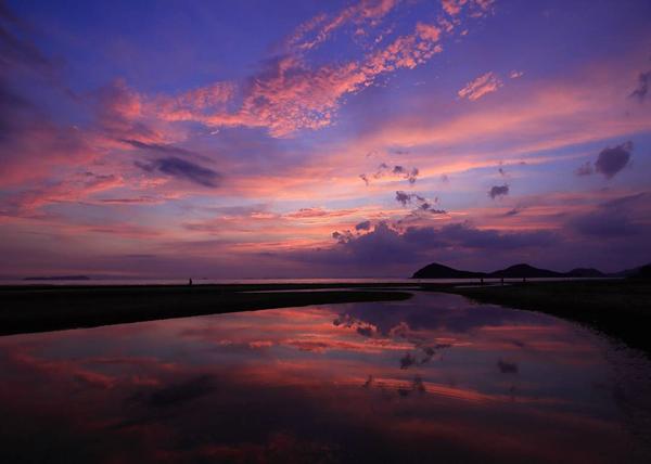 日本 版 天空之鏡 父母ヶ浜海岸 絕美海天一色　