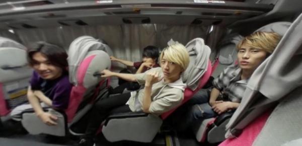 日本 超真實 VR 巴士 偶像車上浪漫告白
