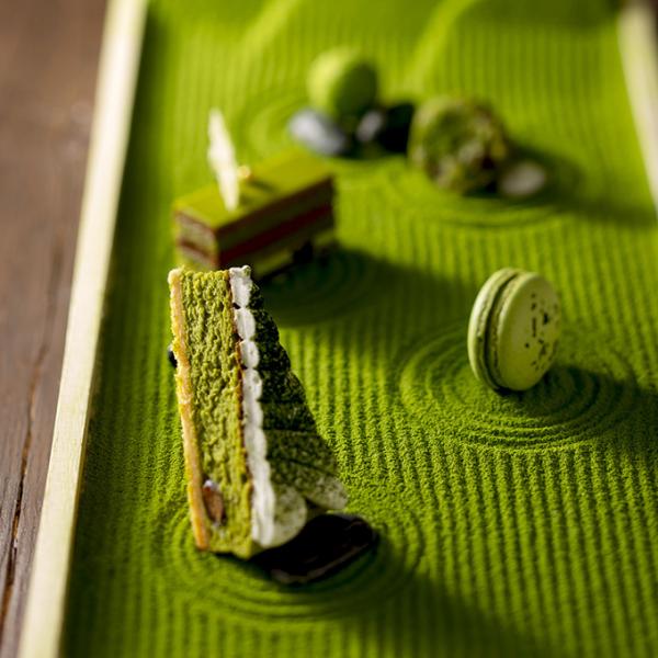 大阪新大谷酒店「栗與抹茶」甜品自助餐，用上秋天出產的抹茶製作甜品。