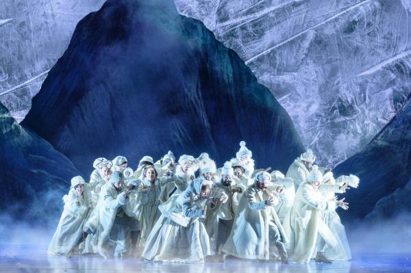 而在 9 月 14 日，Frozen 音樂劇在 Denver 進行了試演，讓觀眾一睹音樂劇的風采。