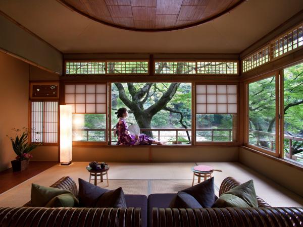 如法案通過，豪住 50,000 日圓以上的住宿如京都星野（入門級房價約 13 萬日圓一晚），每人每晚須多繳 1,000 日圓作宿泊稅。（圖：HOSHINOYA Kyoto）