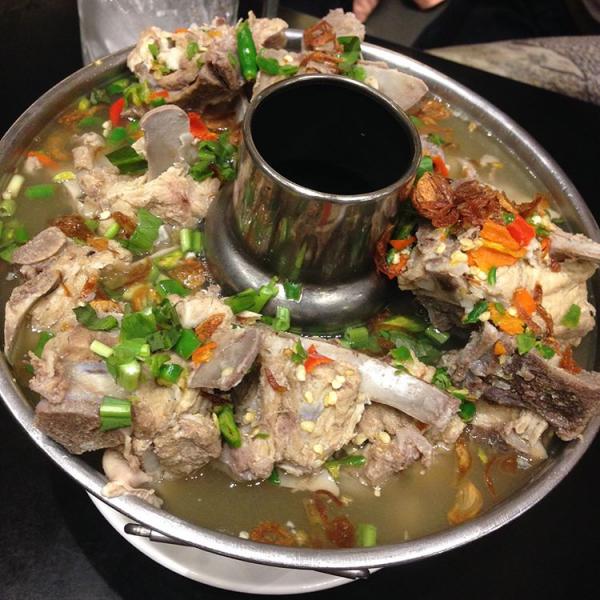 泰國風味限定 泰式大隻龍蝦火鍋 