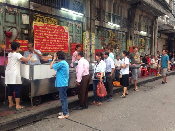 曼谷唐人街必食 跟住當地人食好西　