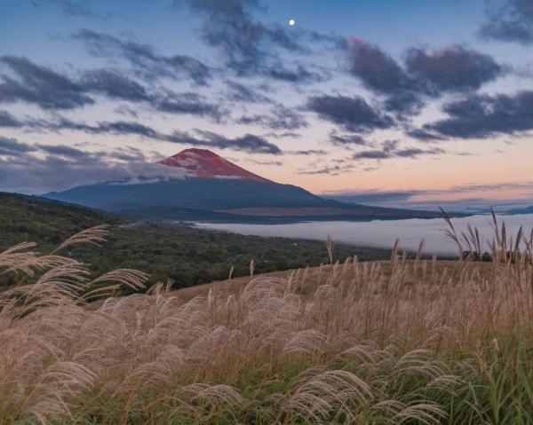 日本季節限定 赤富士甚麼時候先睇得到？