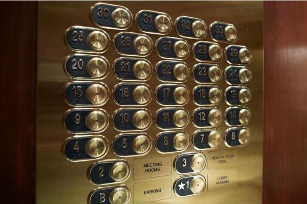 歐美酒店電梯缺「 13 」數字  原來同迷信有關？！ 