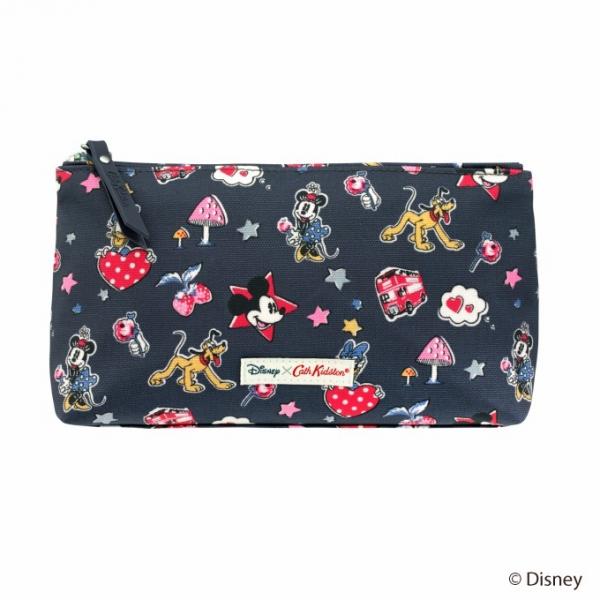 #15 Mickey & Friends Patches 化粧袋，3,000 日圓（約 206 港元）。