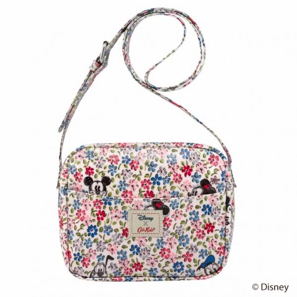#21 Mickey & Friends Ditsy 兒童斜孭袋，3,900 日圓（約 268 港元）。