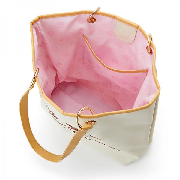 Tote bag，約 42 × 13 × 30 cm，售 5,940 日圓。