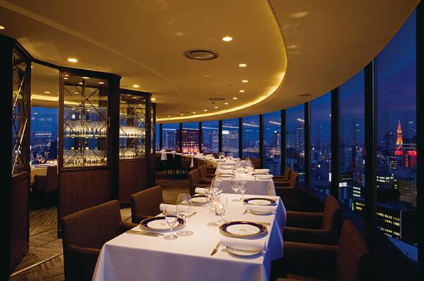 酒店的 23 樓更有札幌唯一的 360 度旋轉餐廳 Rondo，日及夜景都一流。（圖：酒店官網）