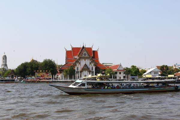 曼谷另類玩法 坐交通船玩盡湄南河精華遊