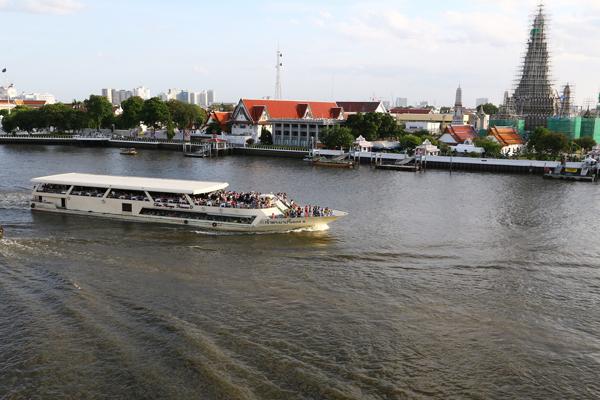 曼谷另類玩法 坐交通船玩盡湄南河精華遊